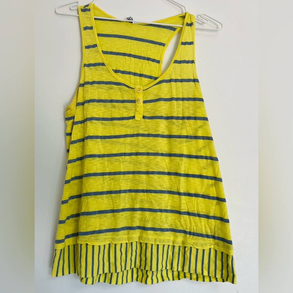 Splendid Yellow Gray Striped Sleeveless Casual Henley Tank Top, Large